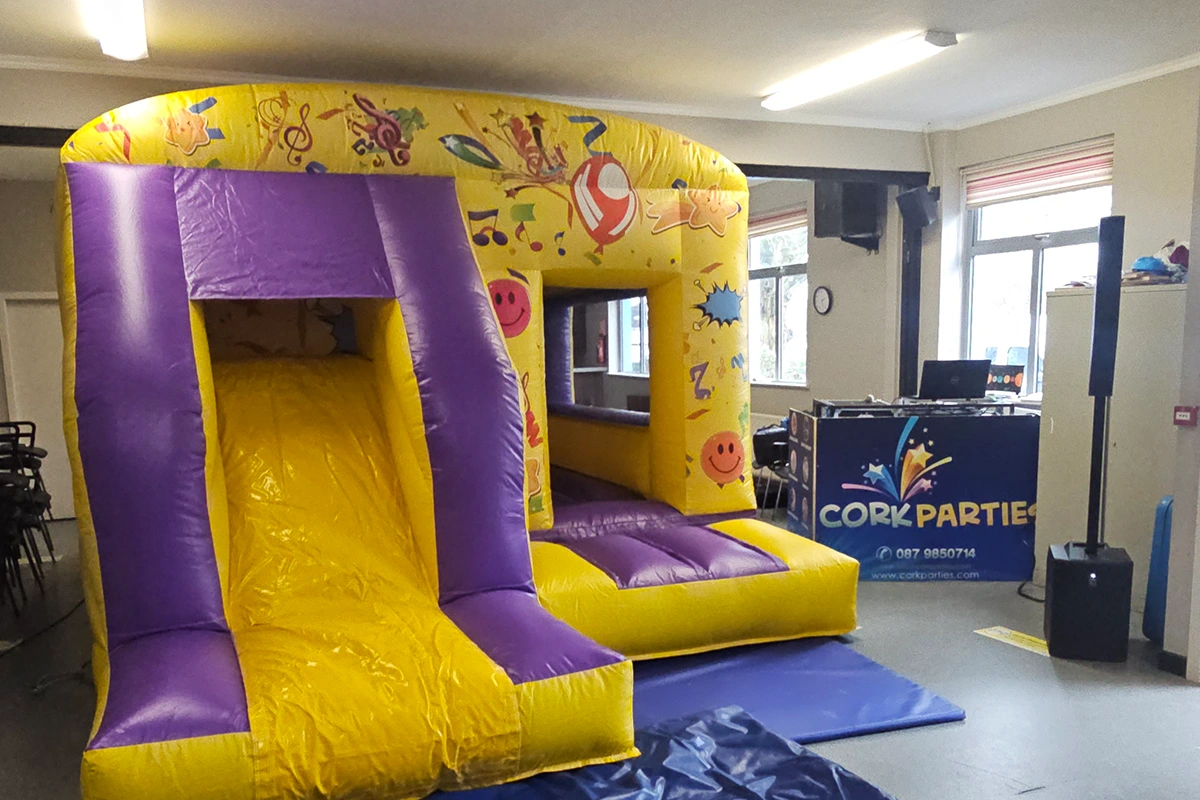 Kids party DJ and bouncy castle hire in Midleton